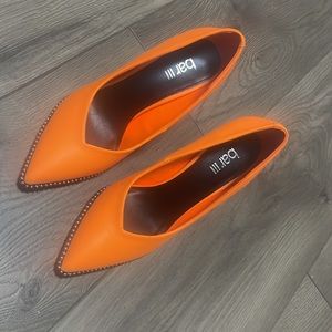 Binsa ball-chain pumps